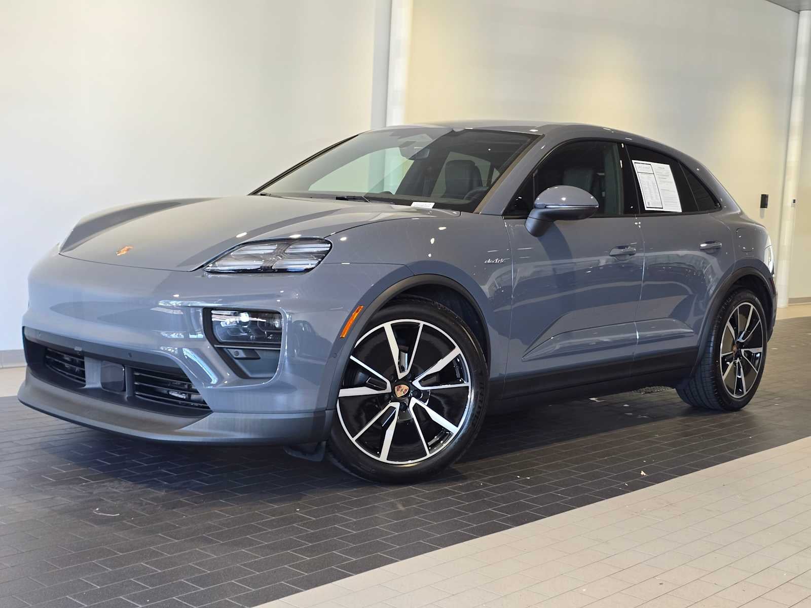 2025 Porsche Macan Macan 4 Electric