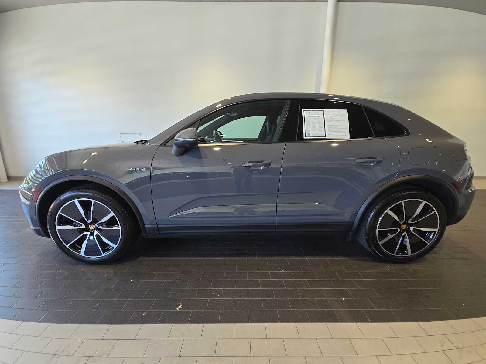 2025 Porsche Macan Macan 4 Electric
