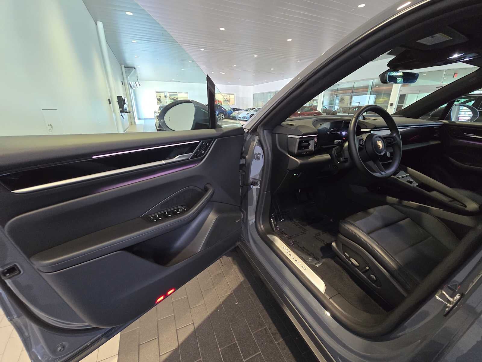 2025 Porsche Macan Macan 4 Electric
