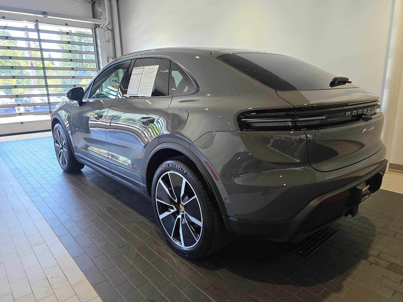 2025 Porsche Macan Macan 4 Electric