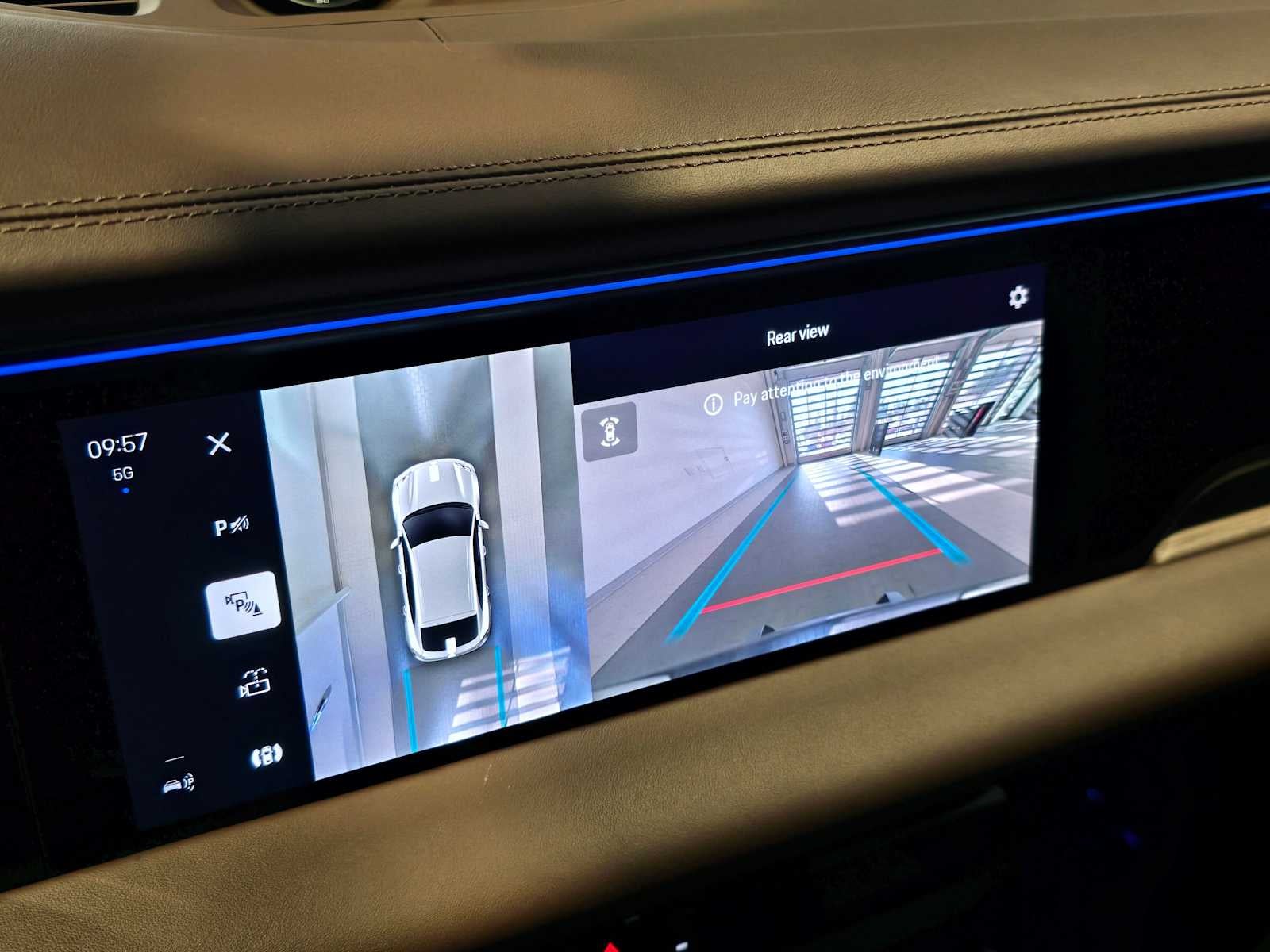 2024 Porsche Macan Electric 4