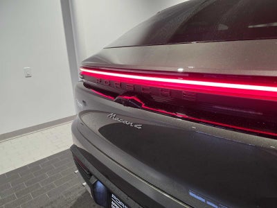 2024 Porsche Macan Electric 4