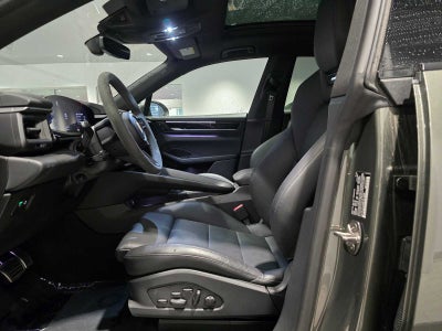 2024 Porsche Macan Electric 4