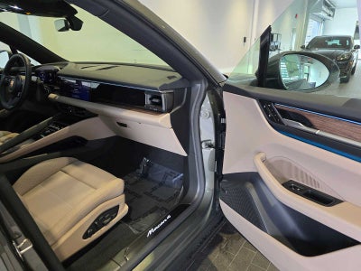 2026 Porsche Macan Electric 4