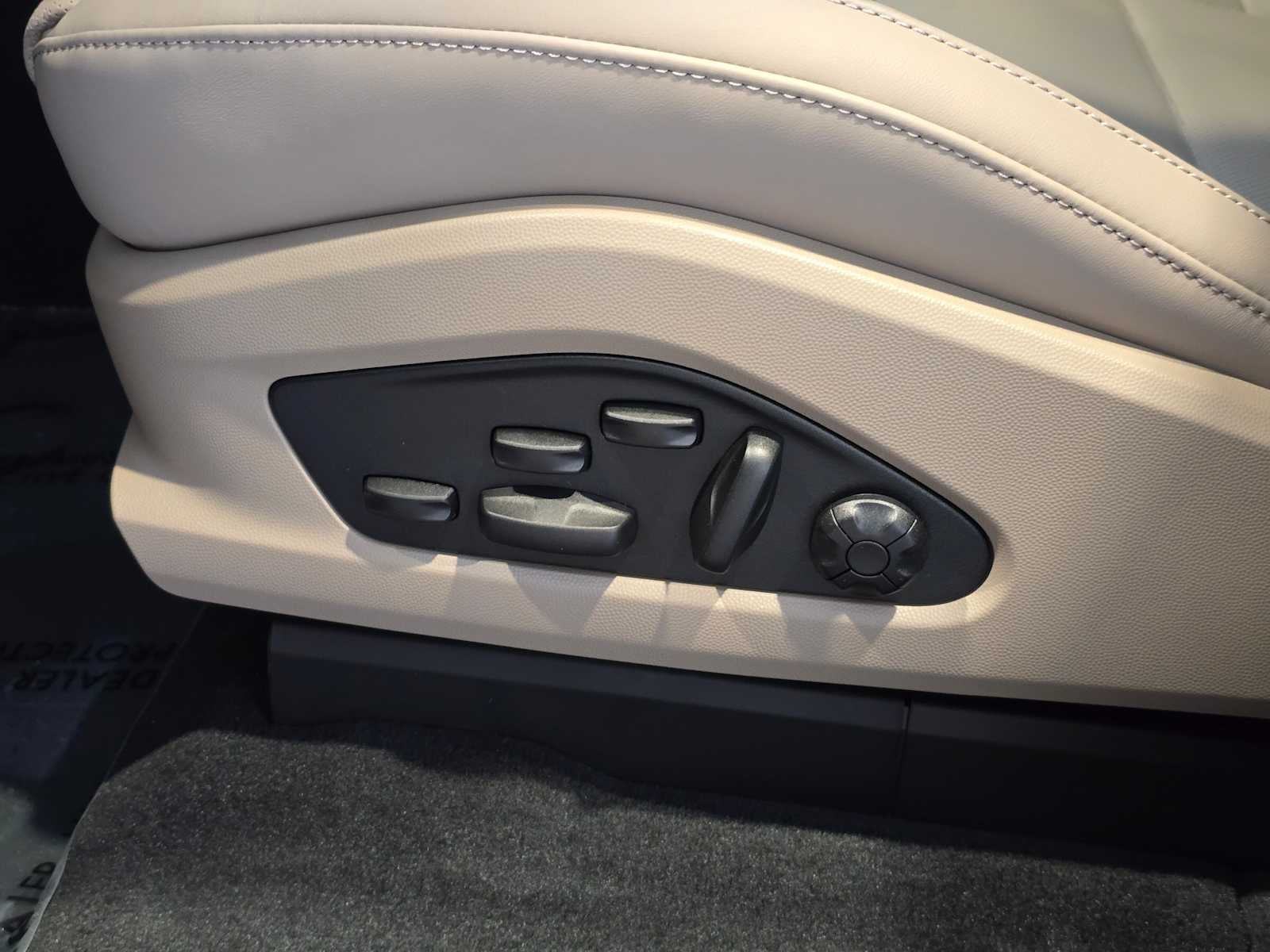 2026 Porsche Macan Electric 4
