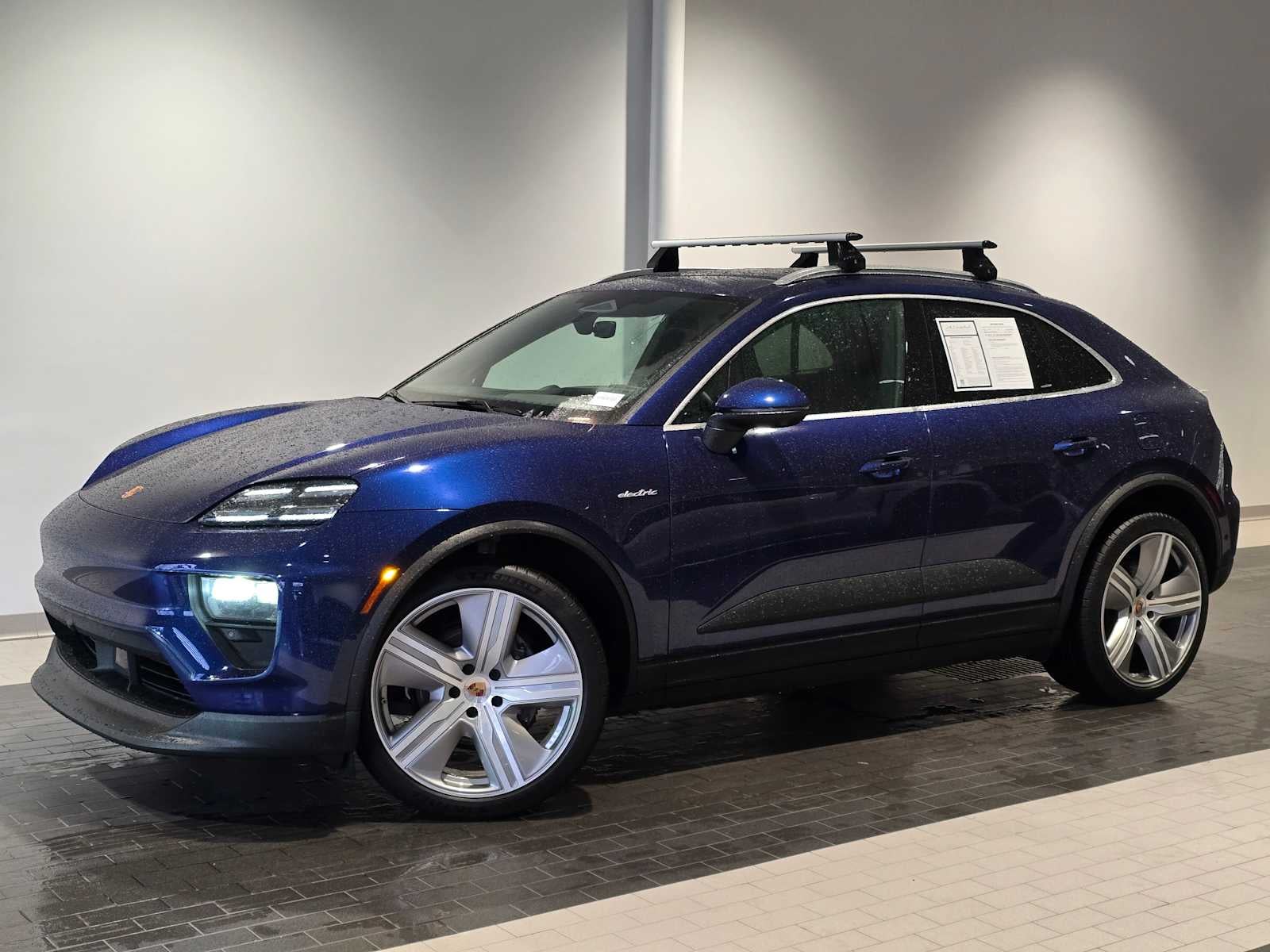 2024 Porsche Macan Base