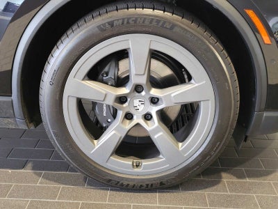 2024 Porsche Macan Electric 4