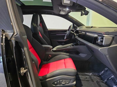 2024 Porsche Macan Electric 4