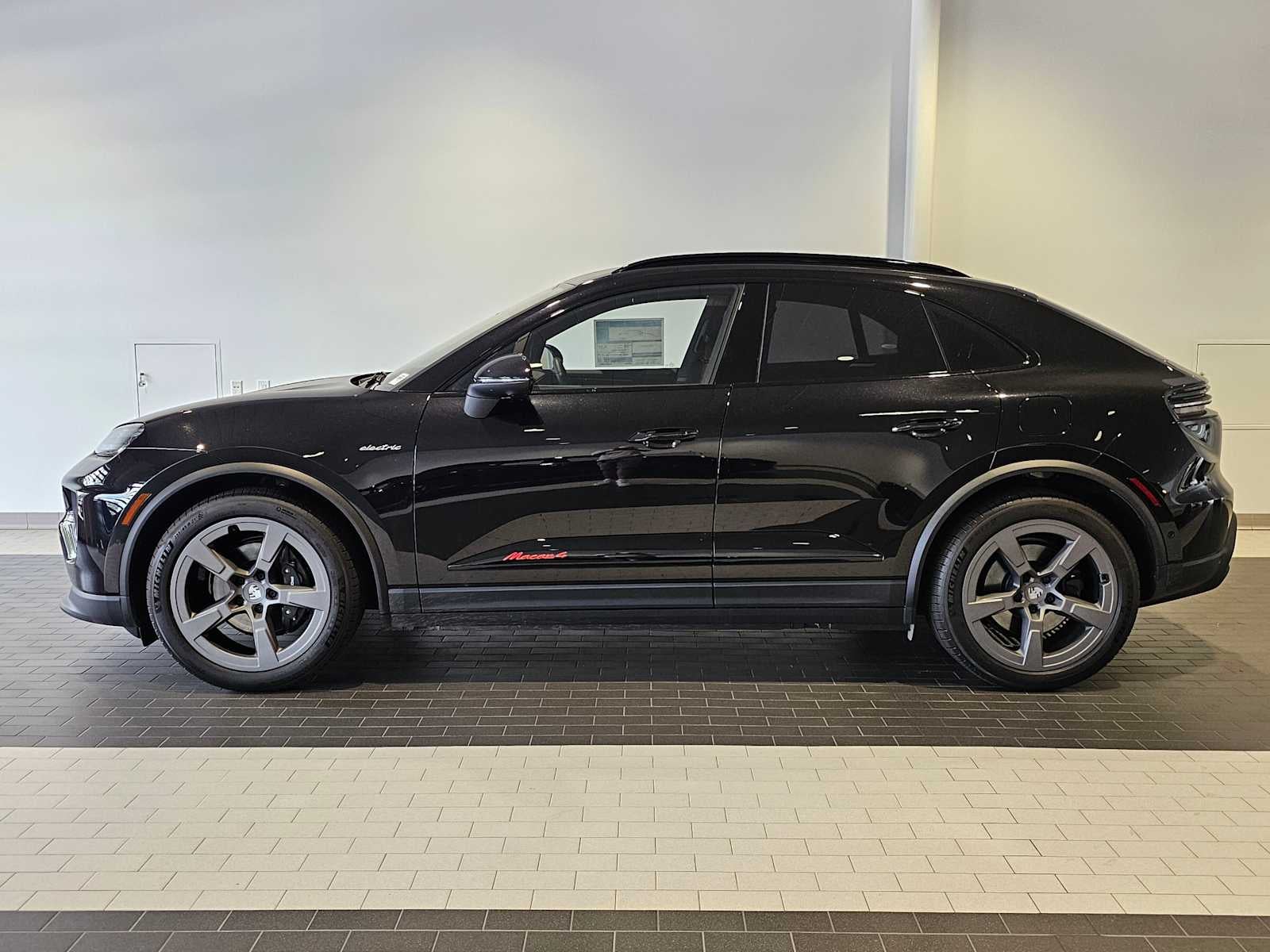 2024 Porsche Macan Electric 4