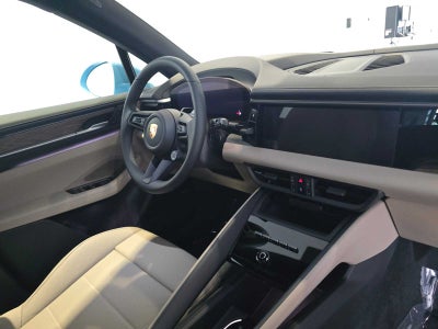 2026 Porsche Macan Macan 4 Electric