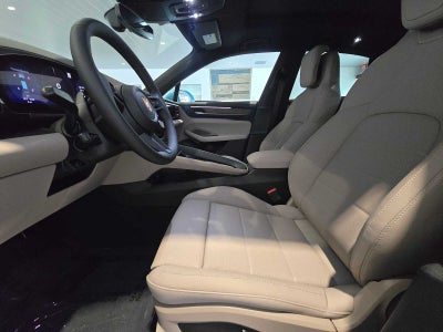 2026 Porsche Macan Macan 4 Electric