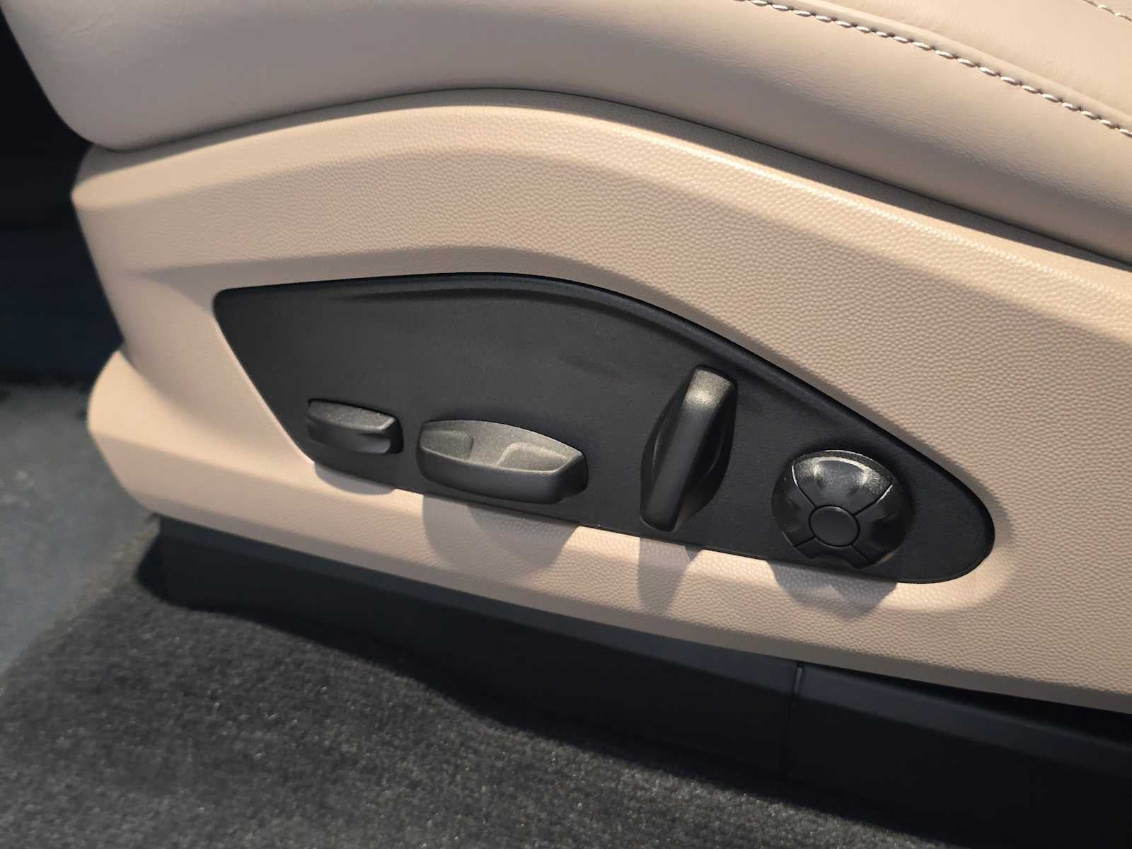 2026 Porsche Macan Macan 4 Electric