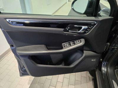 2021 Porsche Macan S