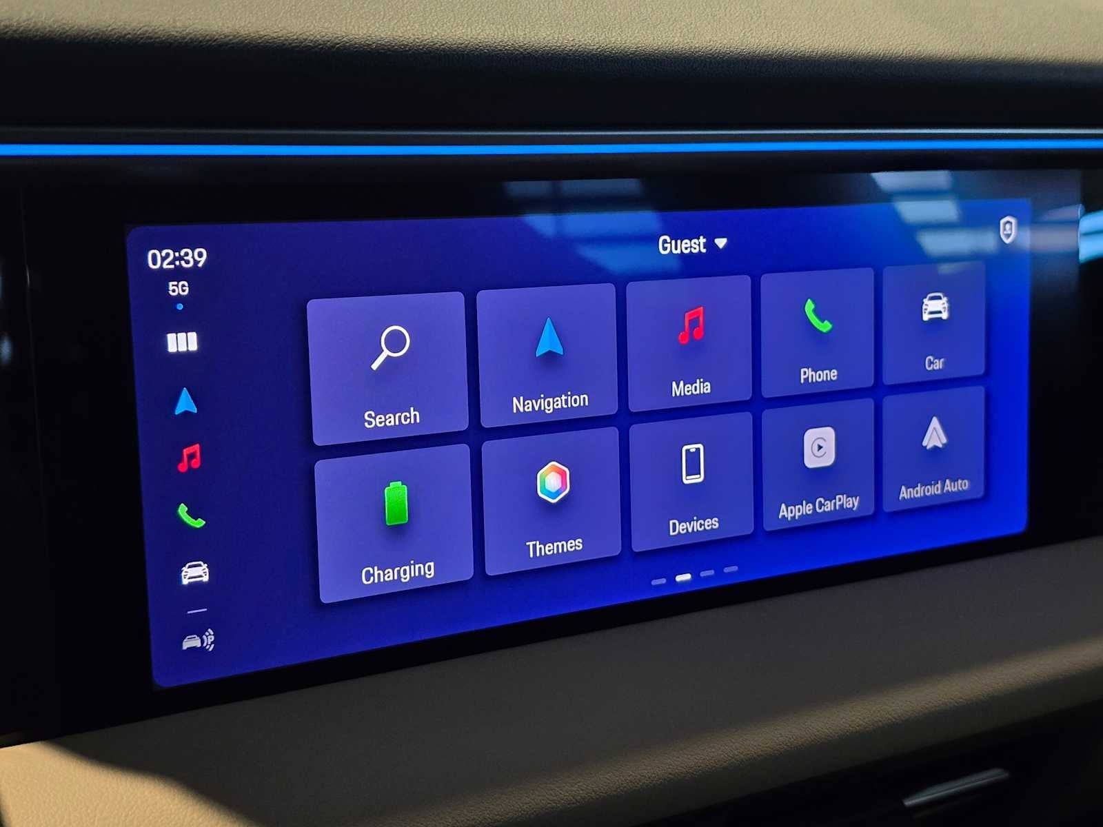 2025 Porsche Macan Electric 4S