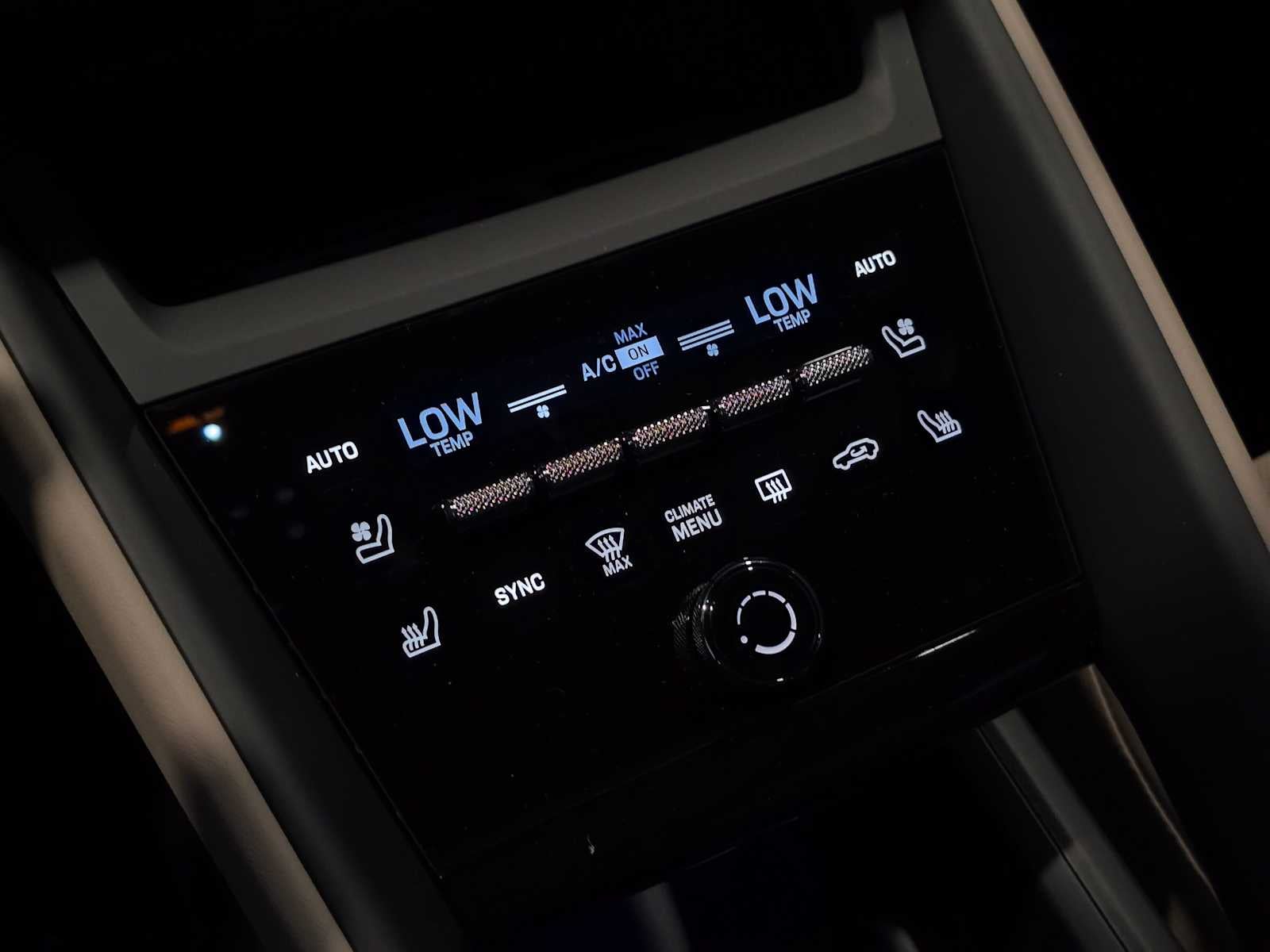 2025 Porsche Macan Electric 4S