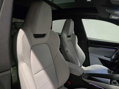 2025 Porsche Macan Electric 4S