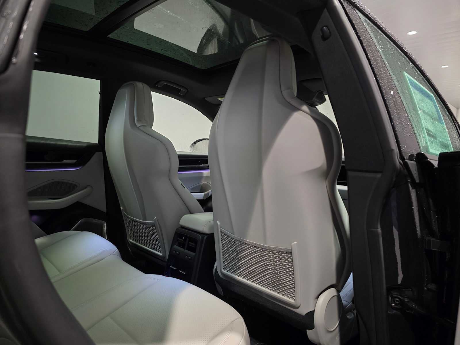 2025 Porsche Macan Electric 4S