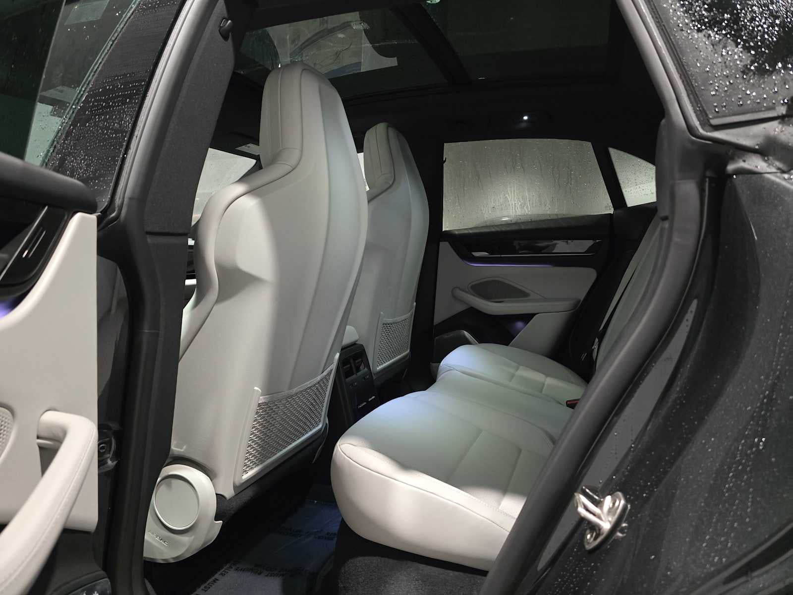 2025 Porsche Macan Electric 4S