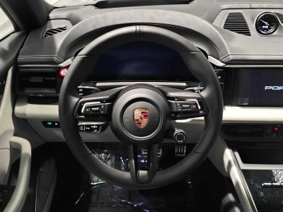 2025 Porsche Macan Electric 4S