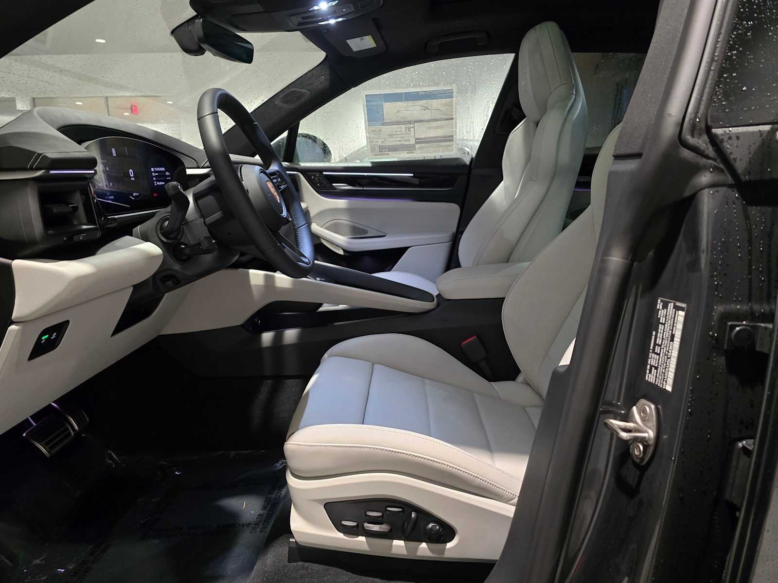 2025 Porsche Macan Electric 4S