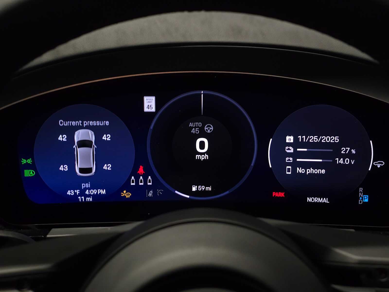 2025 Porsche Macan Electric 4S