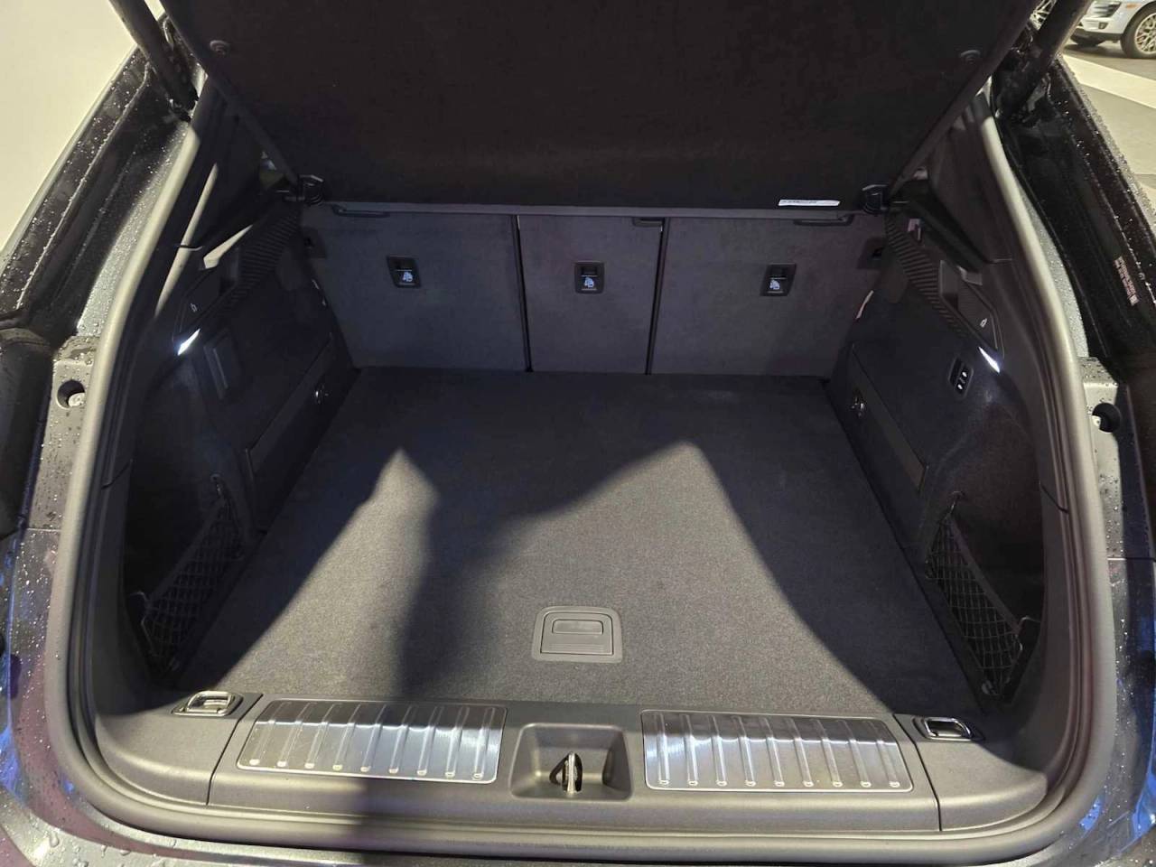 2025 Porsche Macan Macan 4S Electric