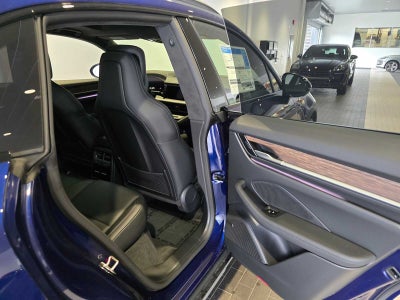 2026 Porsche Macan Electric Turbo