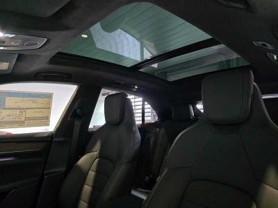 2026 Porsche Macan Electric Turbo