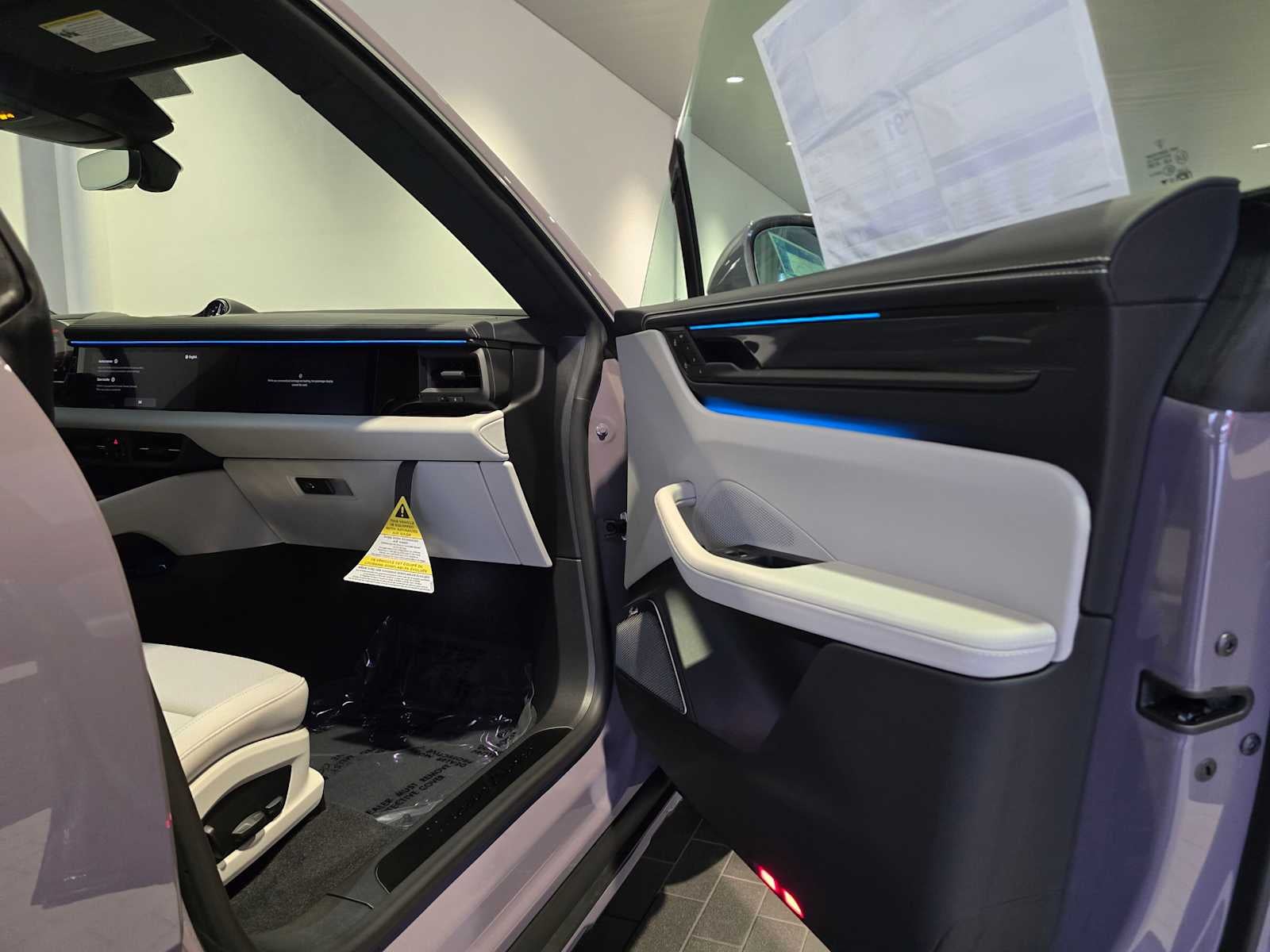 2025 Porsche Macan Electric Turbo