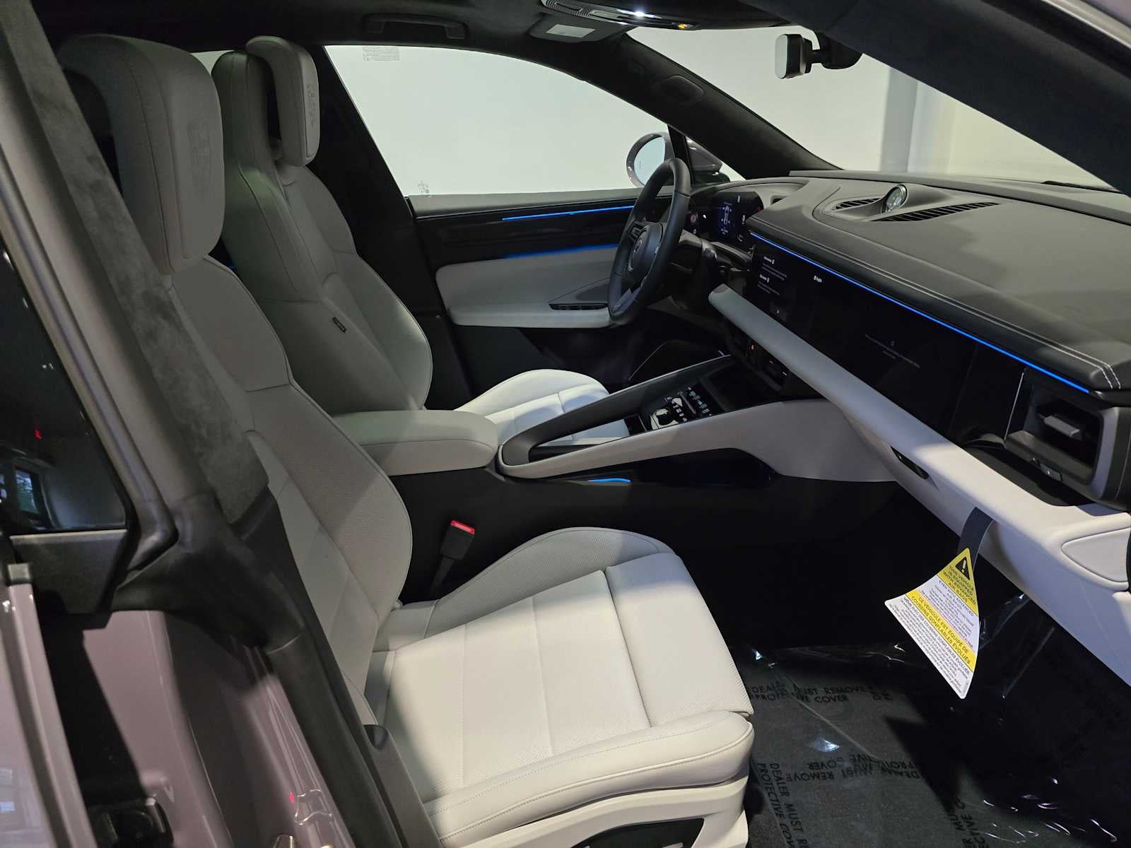 2025 Porsche Macan Electric Turbo