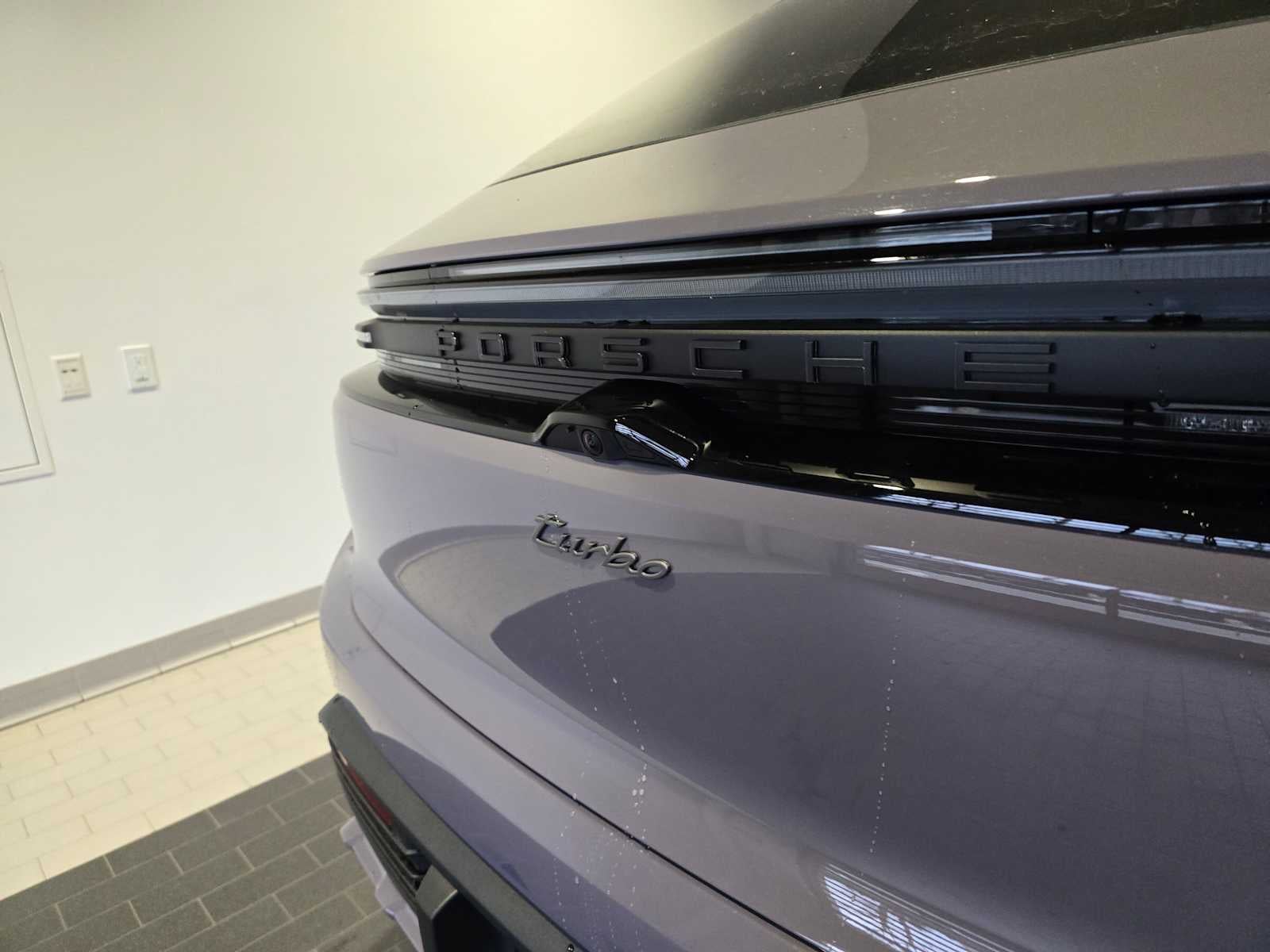 2025 Porsche Macan Electric Turbo