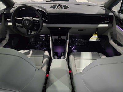 2025 Porsche Macan Electric Turbo