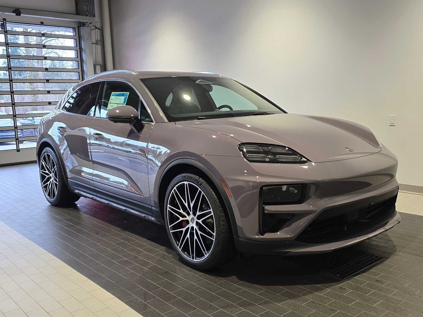 2025 Porsche Macan Electric Turbo