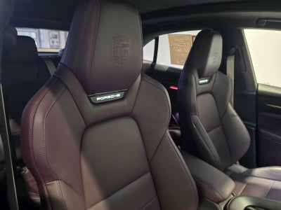 2024 Porsche Macan Electric Turbo