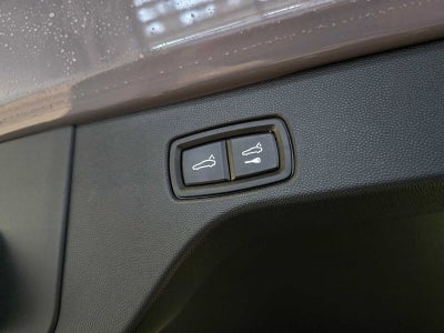 2024 Porsche Macan Electric Turbo