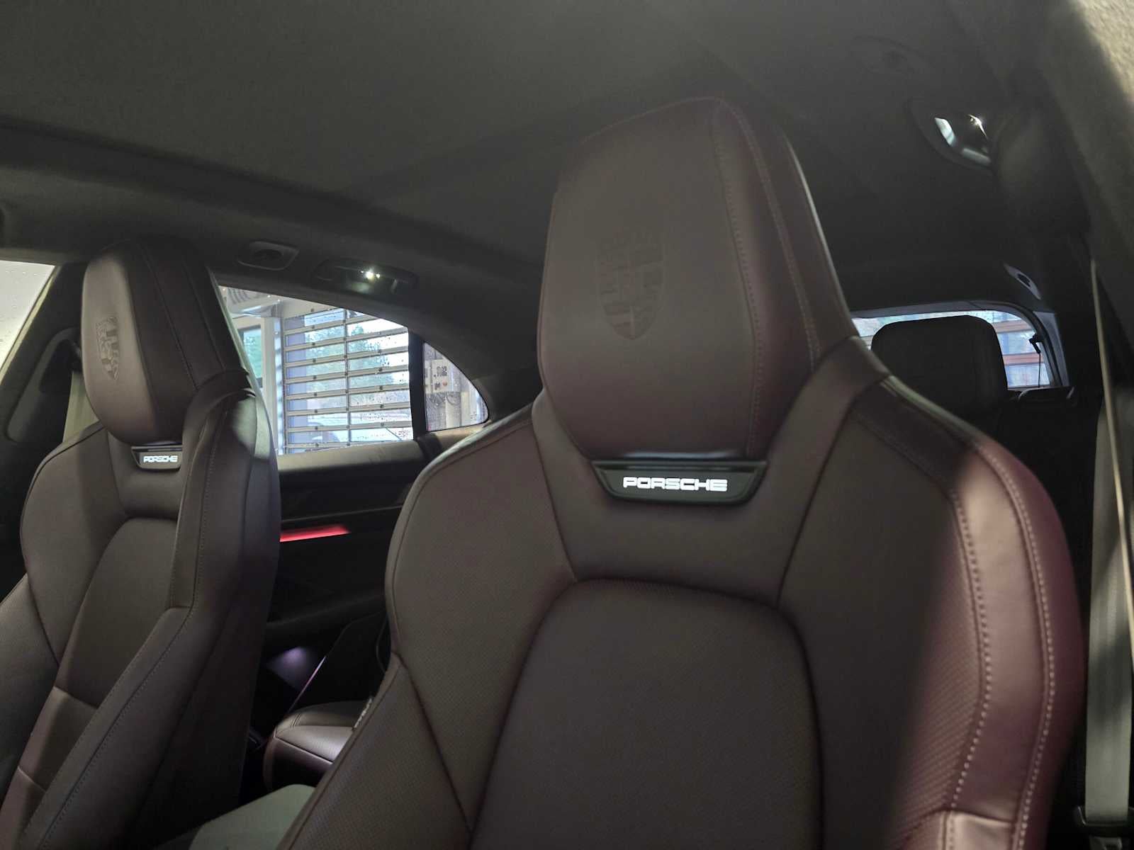 2024 Porsche Macan Electric Turbo