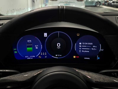 2024 Porsche Macan Electric Turbo