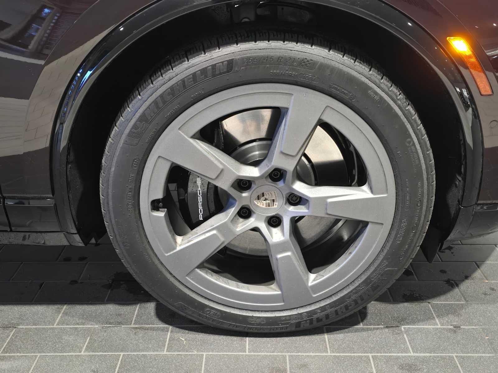 2025 Porsche Macan Electric Turbo