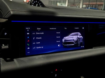 2025 Porsche Macan Electric Turbo