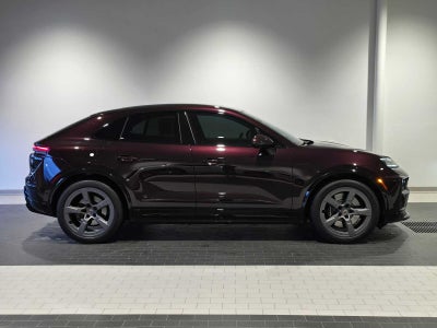 2025 Porsche Macan Electric Turbo