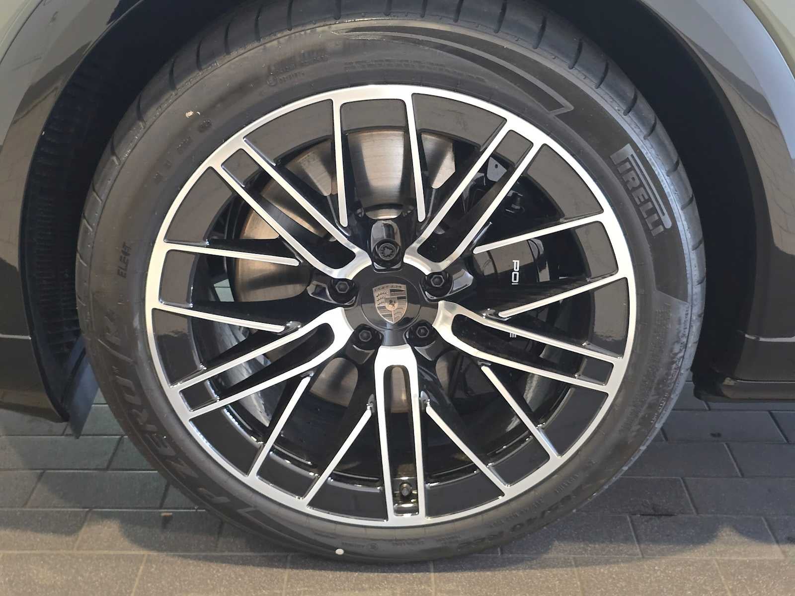 2026 Porsche Cayenne Cayenne Turbo Electric