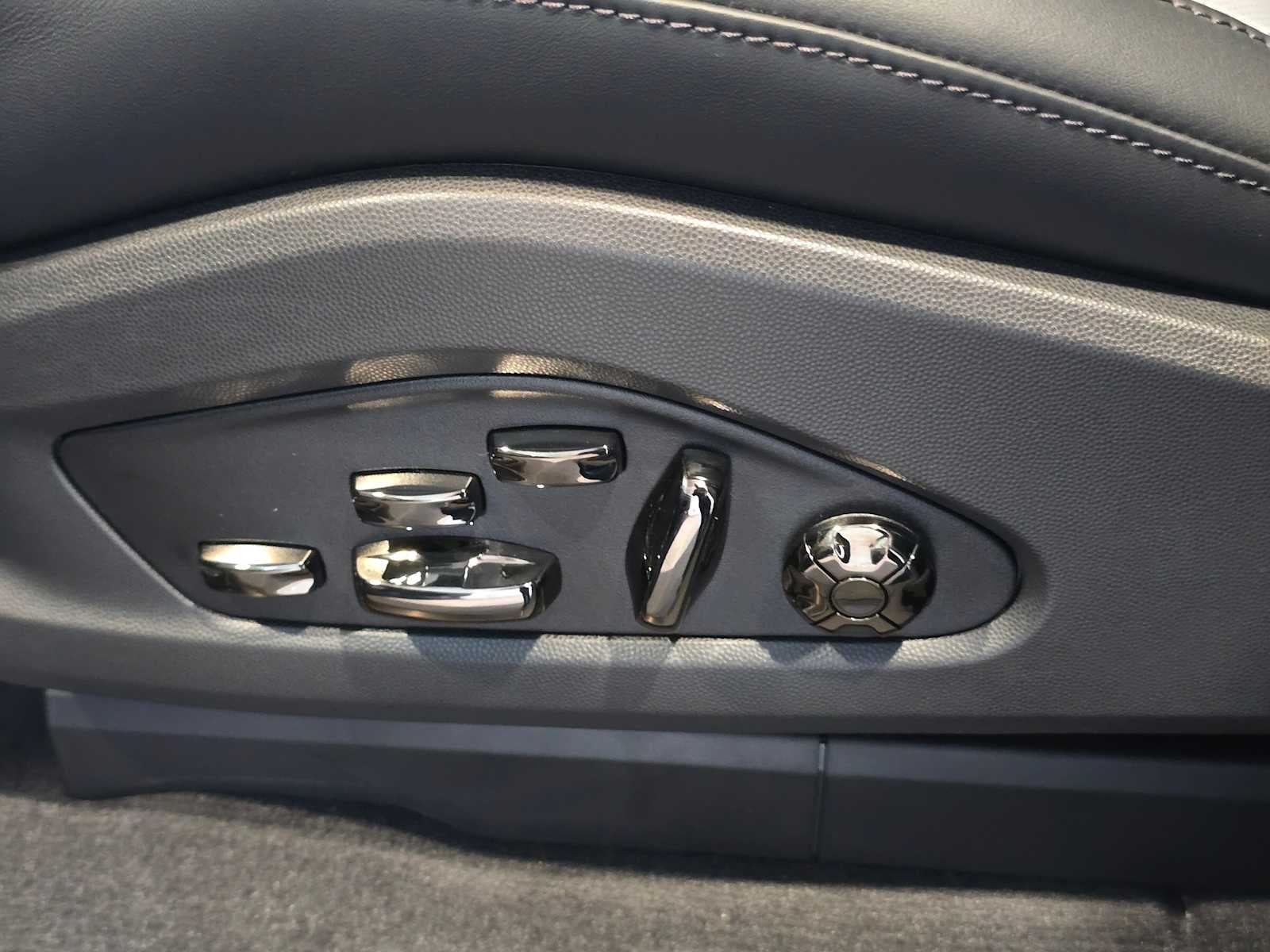 2026 Porsche Cayenne Cayenne Turbo Electric