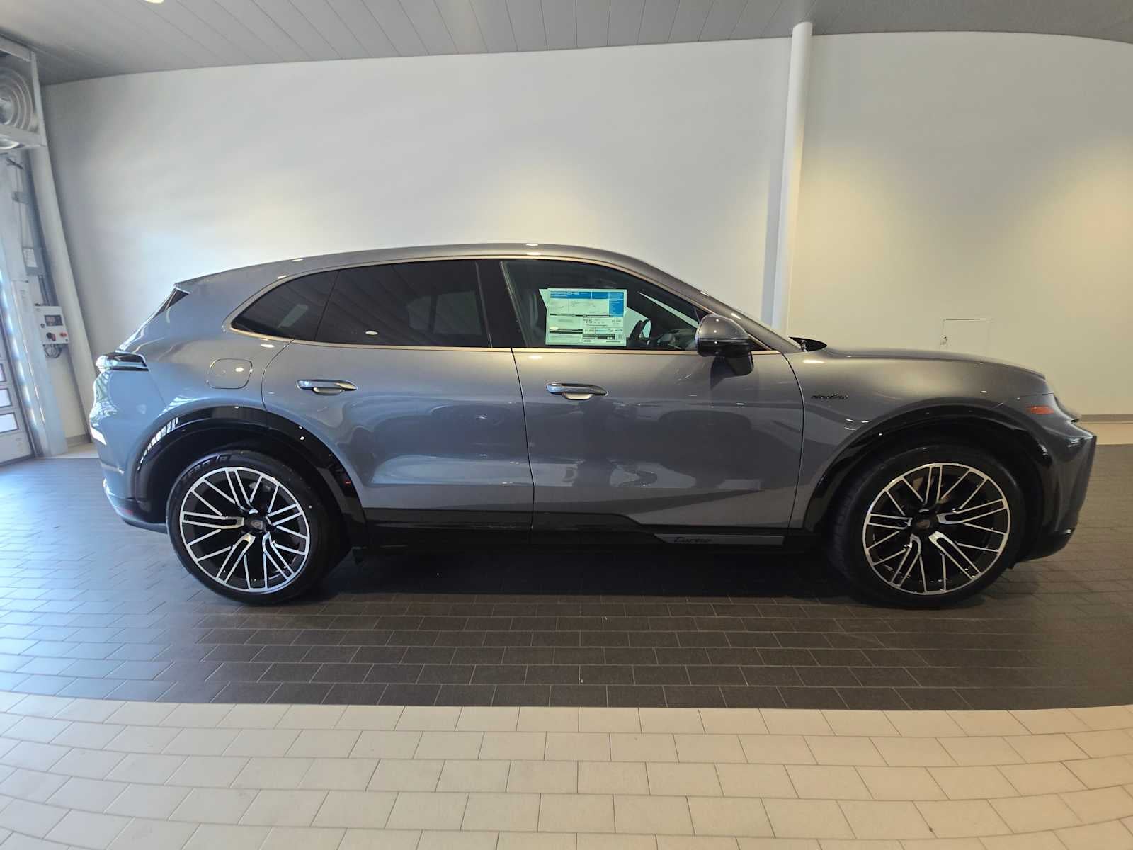 2026 Porsche Cayenne Cayenne Turbo Electric