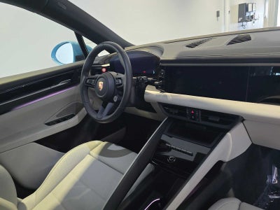 2025 Porsche Macan Macan Electric