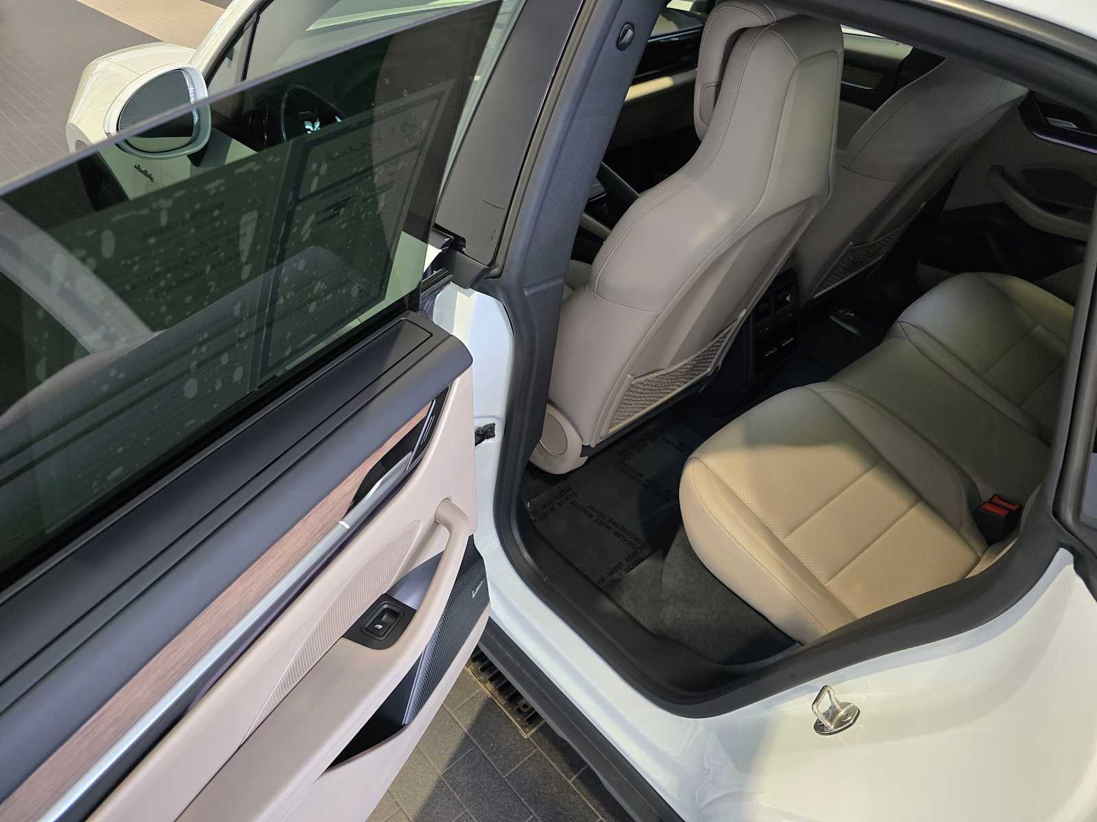 2025 Porsche Macan Electric