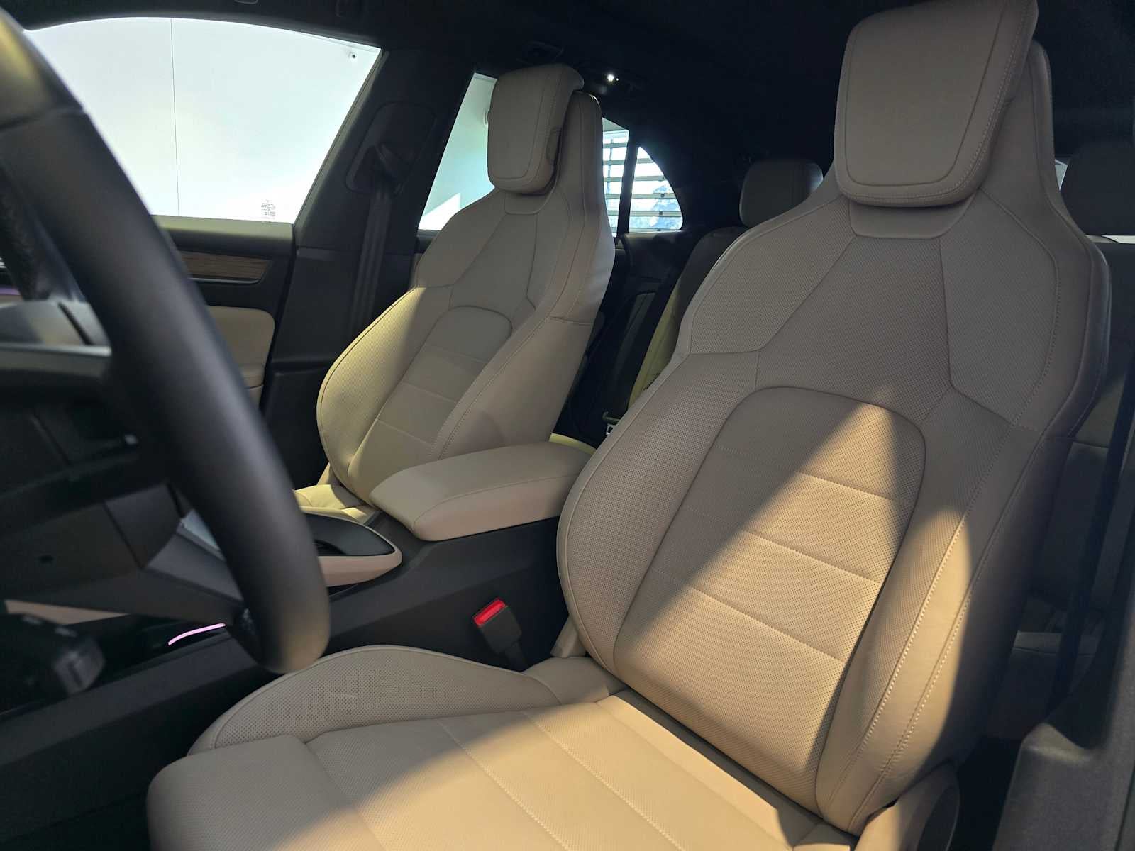 2025 Porsche Macan Electric