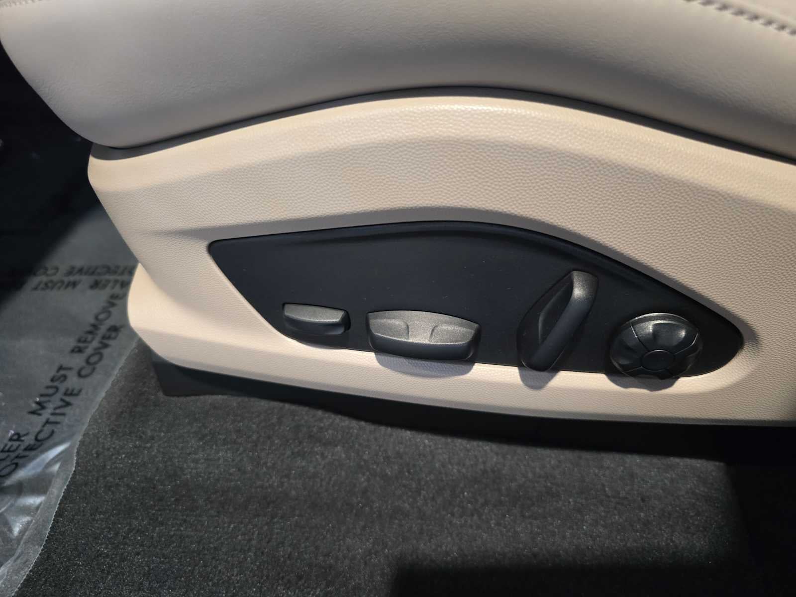 2025 Porsche Macan Electric