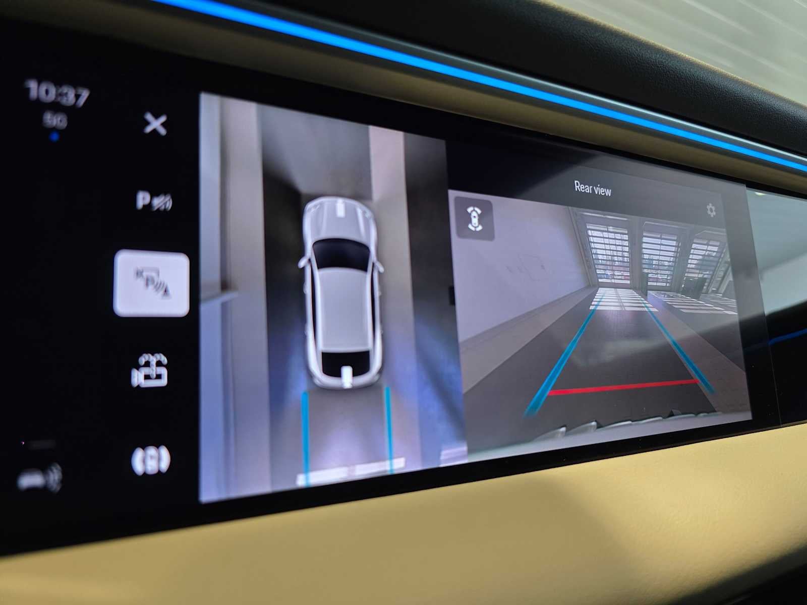 2025 Porsche Macan Electric