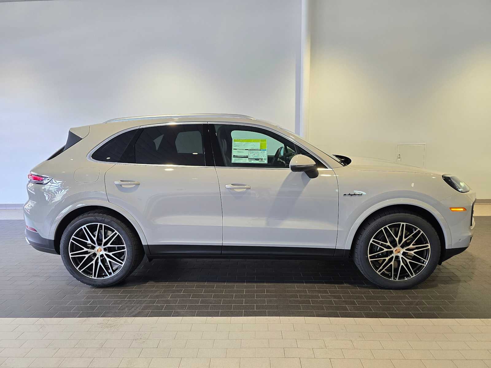 2026 Porsche Cayenne E-Hybrid