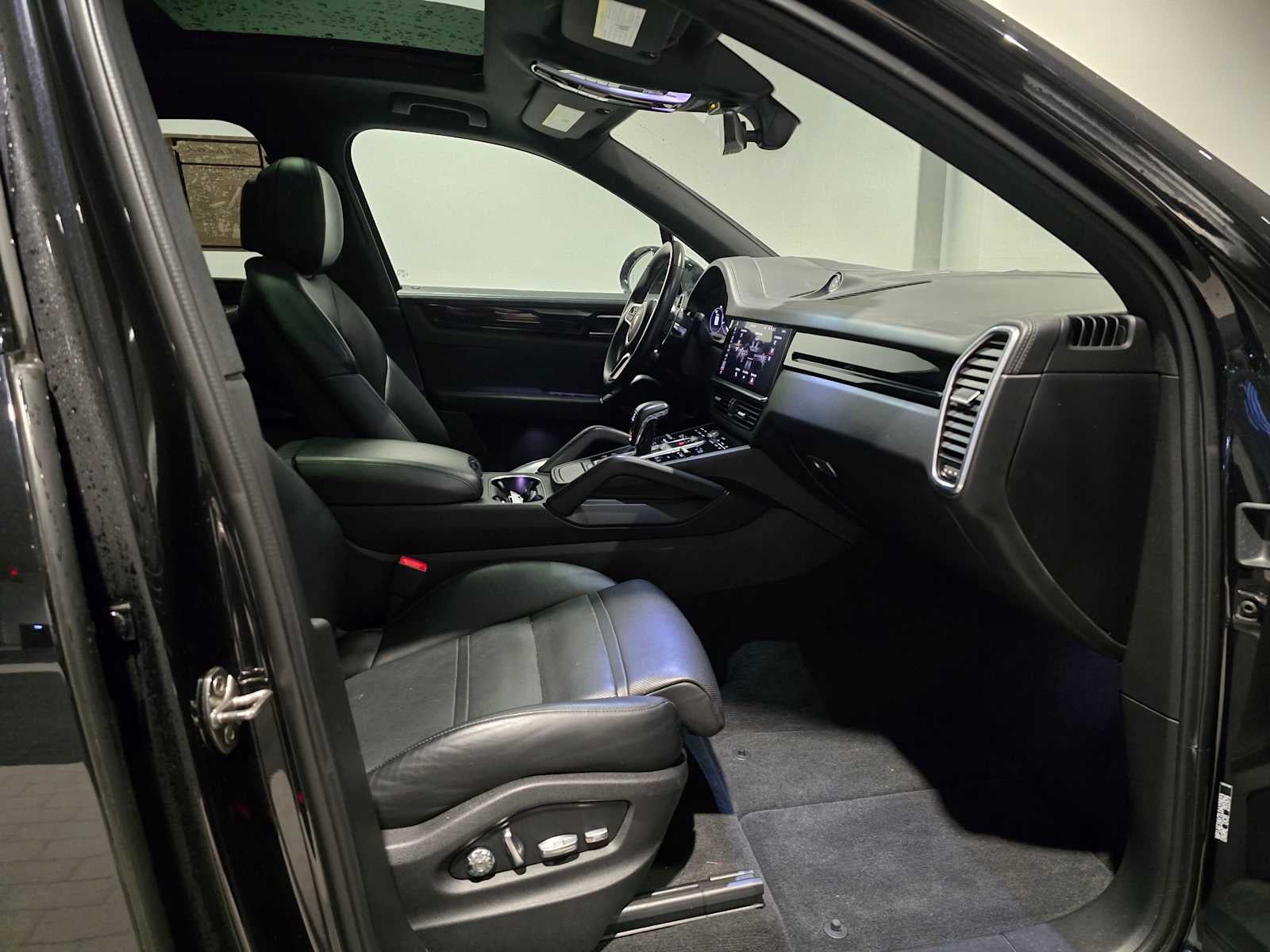 2020 Porsche Cayenne E-Hybrid